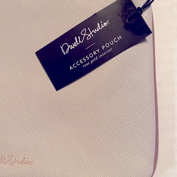 NWT! Dwell Studio Accessories Pouch Gray with Rose Gold Zipper and Trim - Picture 2 of 4